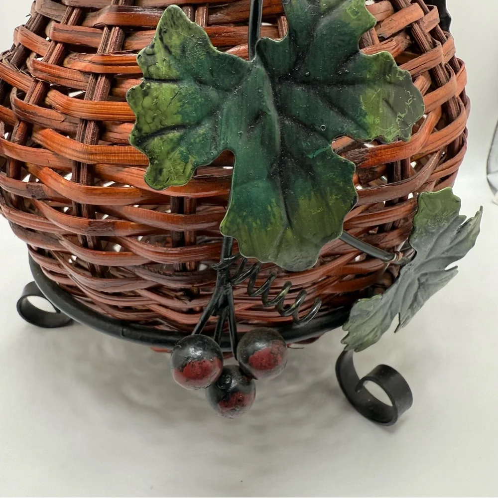 Vintage Woven Wicker Basket Metal Grape Vine Scrollwork Footed Planter Brown‎
